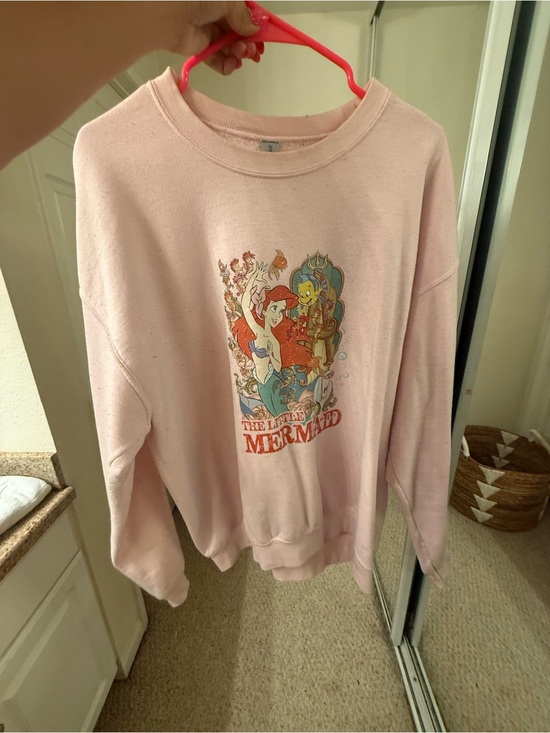 Gildan Sweaters - The Little Mermaid Ariel Pink Graphic Sweatshirt | Size L